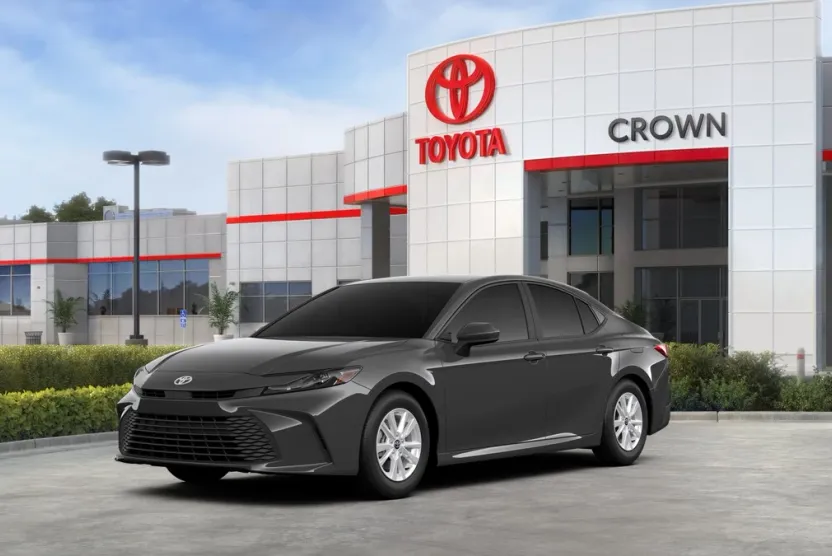 2026 Toyota Camry LE photo 1