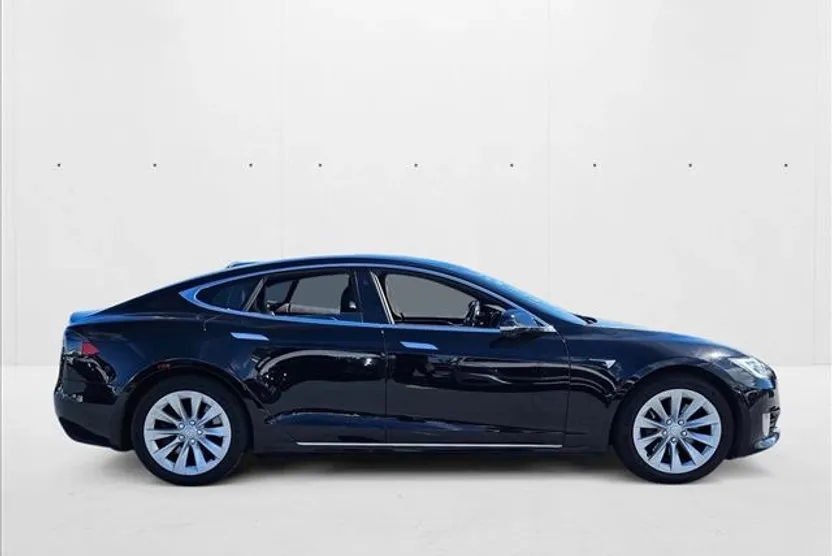 2017 Tesla Model S 60 photo 1
