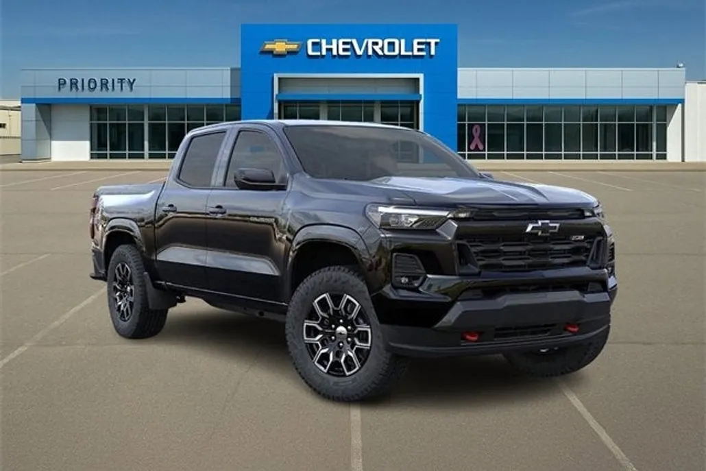 2025 Chevrolet Colorado Z71 photo 1