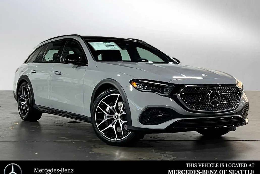2026 Mercedes Benz E 450 4MATIC All-Terrain photo 1