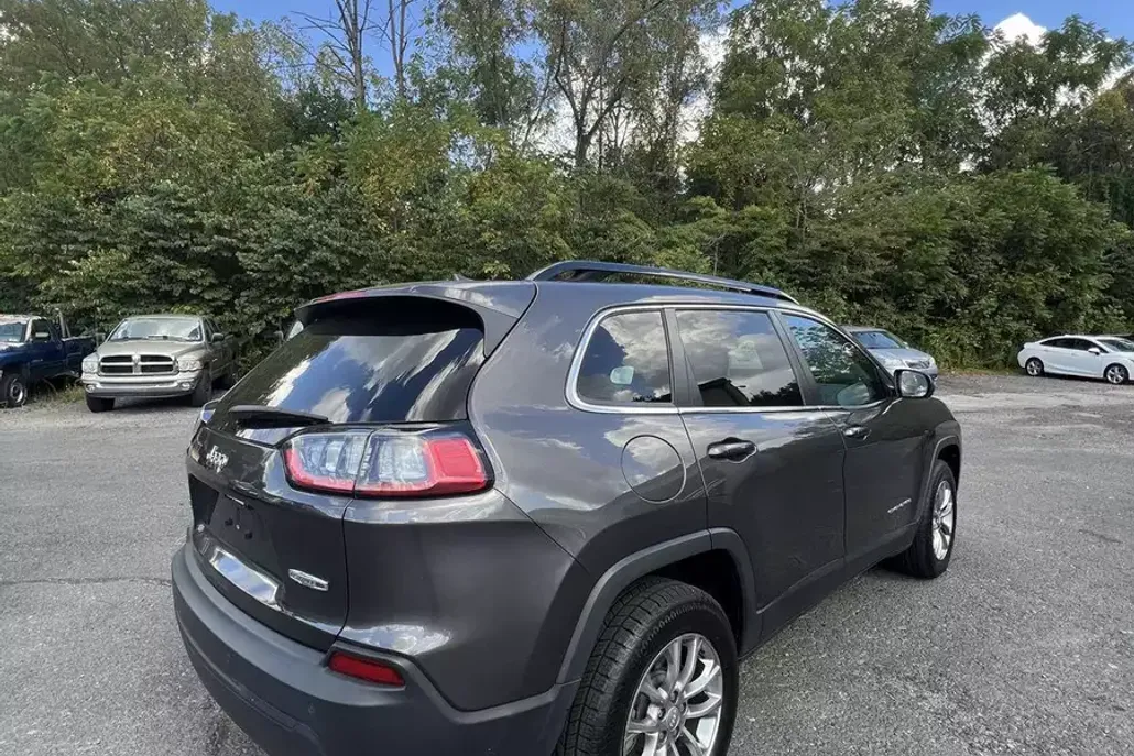 2022 Jeep Cherokee Latitude Lux photo 1