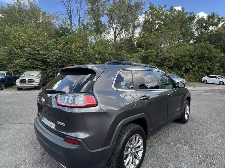 2022 Jeep Cherokee Latitude Lux photo 1