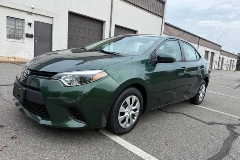 2014 Toyota Corolla Eco Plus photo 1