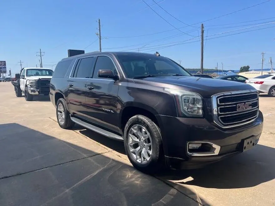 2016 Gmc Yukon XL SLT photo 1