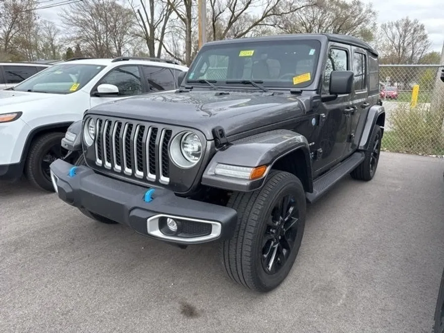 2022 Jeep Wrangler Unlimited Sahara 4xe photo 1
