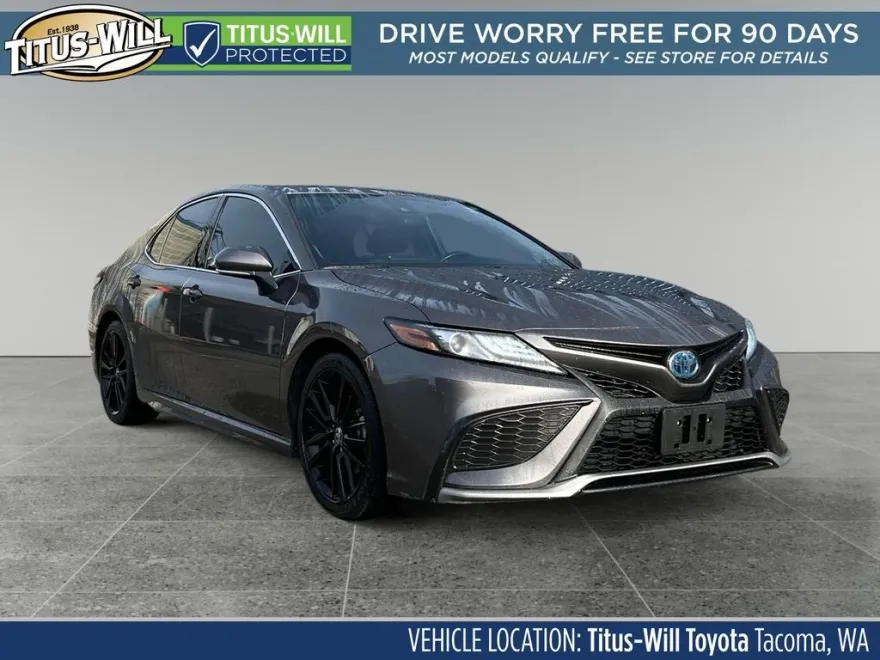 2022 Toyota Camry Hybrid XSE photo 1