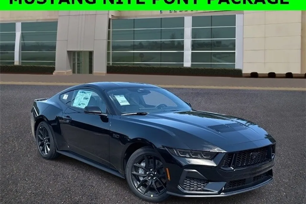 2025 Ford Mustang GT photo 1