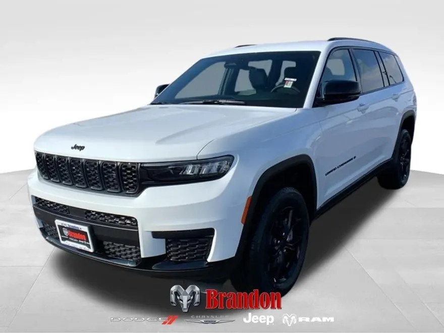 2025 Jeep Grand Cherokee Altitude photo 1