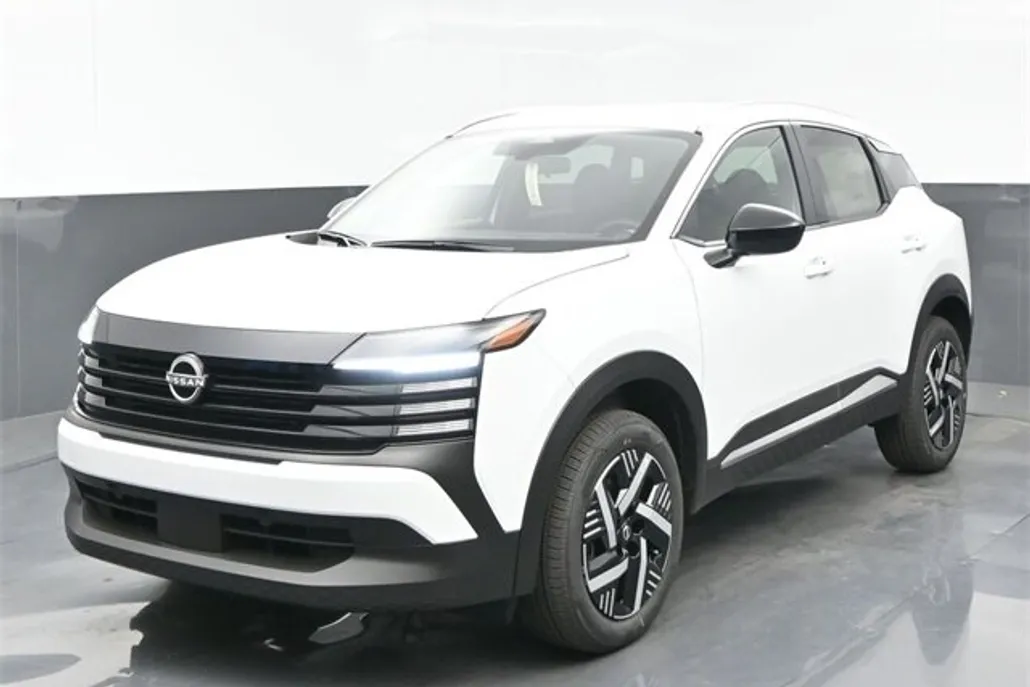 2026 Nissan Kicks SV photo 1