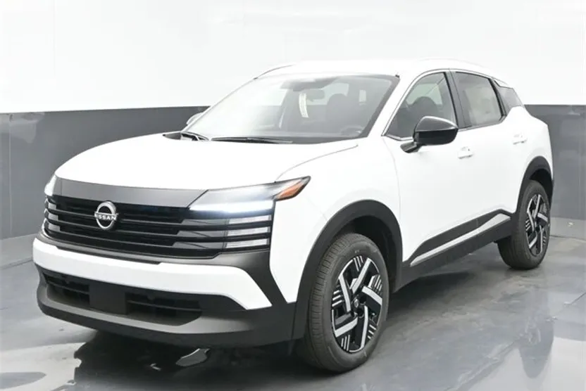 2026 Nissan Kicks SV photo 1