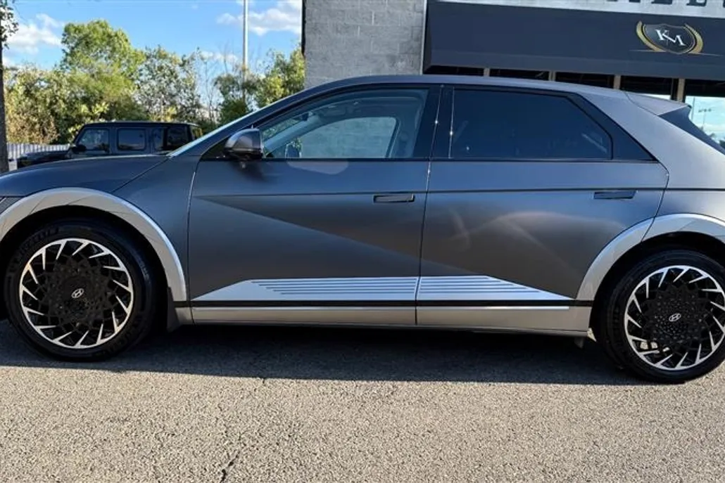 2023 Hyundai Ioniq 5 Limited photo 1