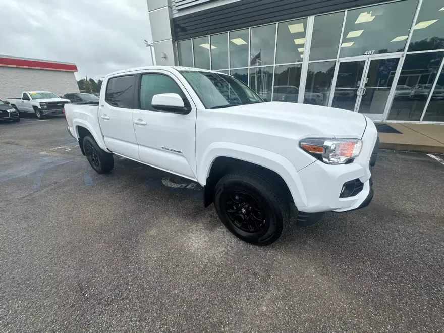 2022 Toyota Tacoma 4x4 TRD Double Cab V6 photo 1