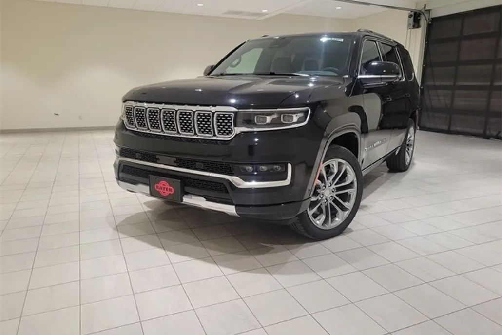 2022 Jeep Grand Wagoneer II photo 1