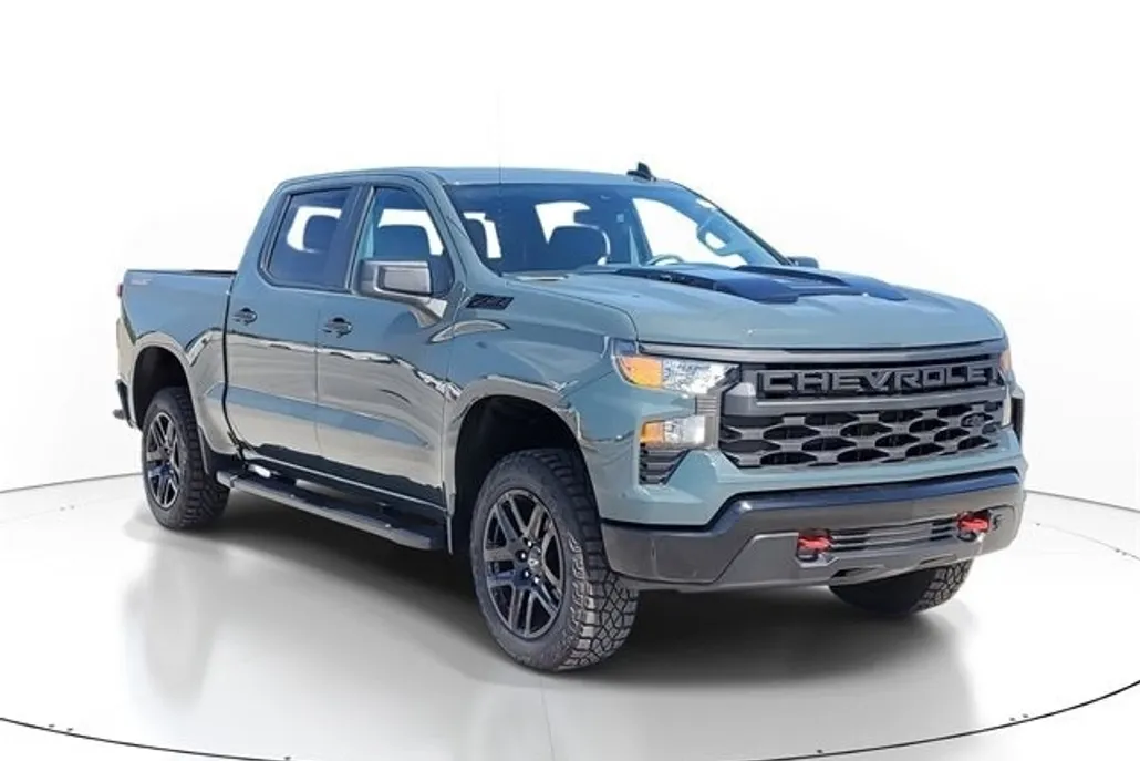 2025 Chevrolet Silverado 1500 Custom Trail Boss photo 1