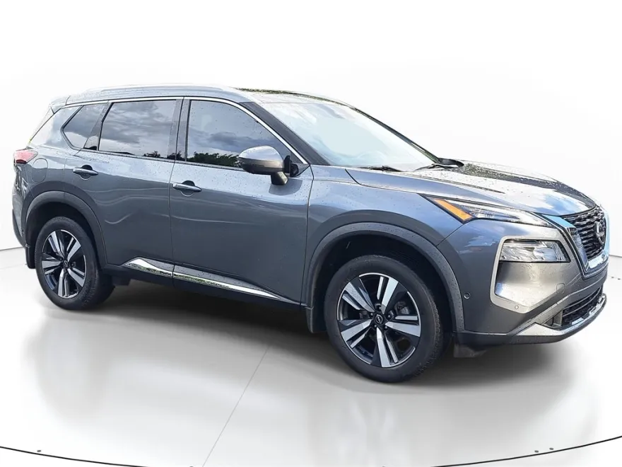 2023 Nissan Rogue SL photo 1