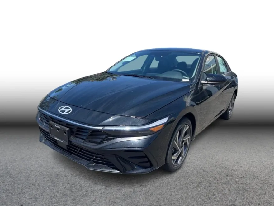 2025 Hyundai Elantra SEL Convenience photo 1