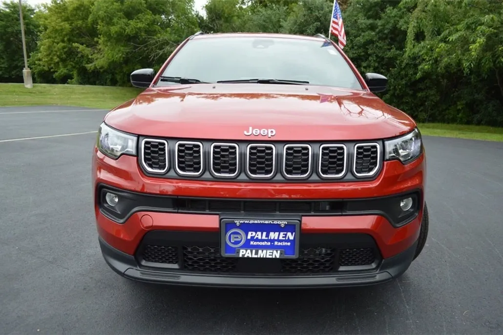 2025 Jeep Compass Latitude photo 1