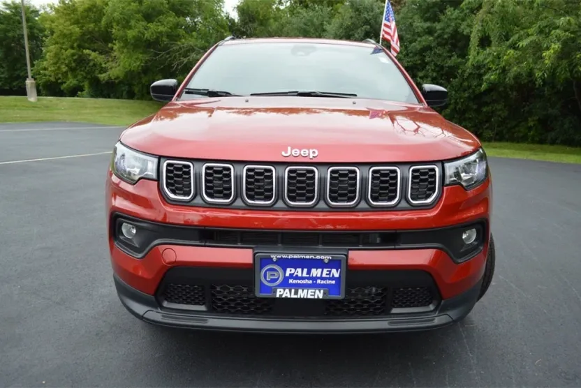 2025 Jeep Compass Latitude photo 1