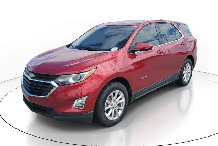 2020 Chevrolet Equinox LT photo 1