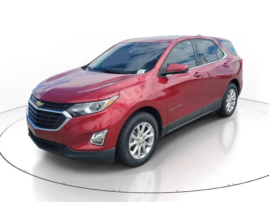 2020 Chevrolet Equinox LT photo 1