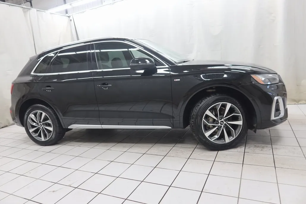 2022 Audi Q5 S line Premium photo 1