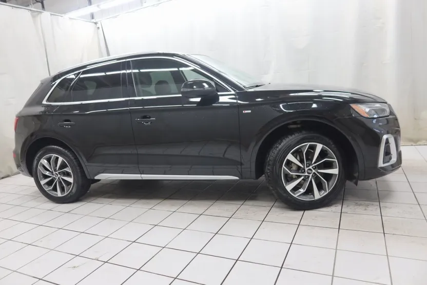 2022 Audi Q5 S line Premium photo 1