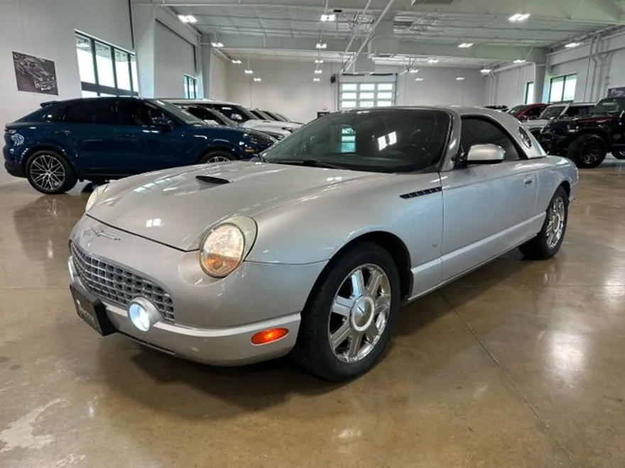 2004 Ford Thunderbird Premium photo 2