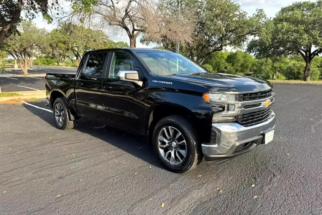 2021 Chevrolet Silverado 1500 LT photo 1