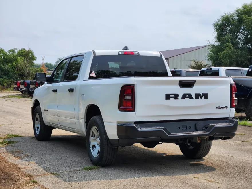 2025 Ram 1500 Tradesman photo 1