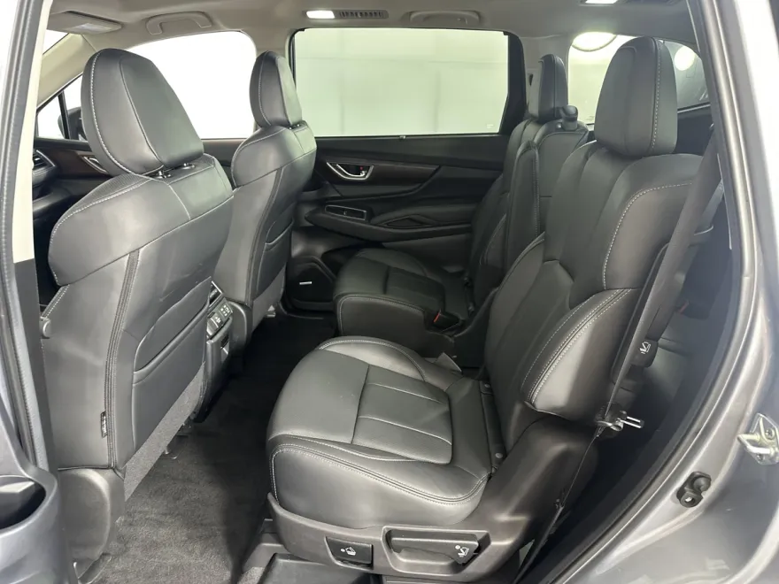 2024 Subaru Ascent Touring photo 1