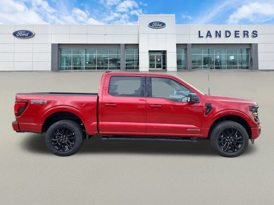 2025 Ford F-150 XLT photo 1