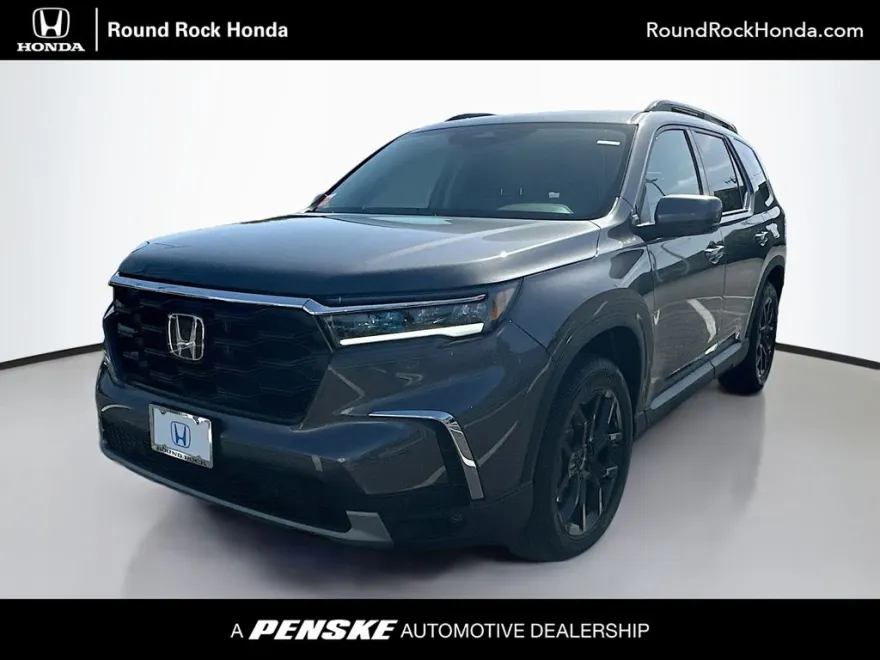 2025 Honda Pilot Touring photo 1