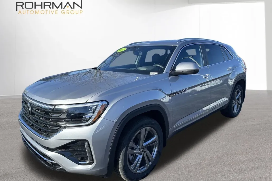 2024 Volkswagen Atlas Cross Sport SEL R-Line photo 1