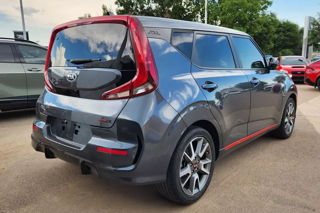 2021 Kia Soul GT-Line photo 1