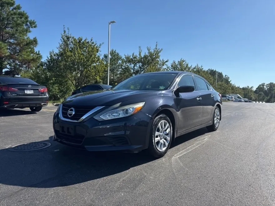 2016 Nissan Altima 2.5 S photo 1