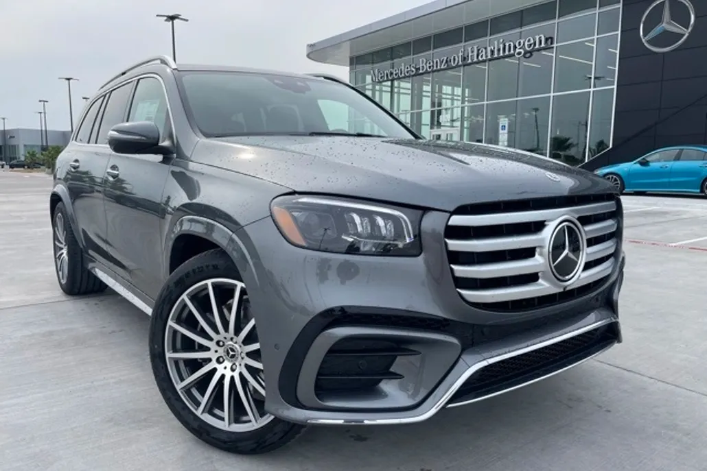 2025 Mercedes Benz GLS 450 4MATIC photo 1
