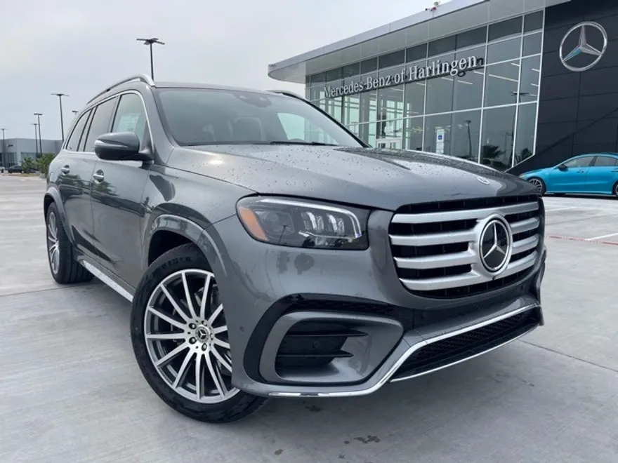 2025 Mercedes Benz GLS 450 4MATIC photo 1