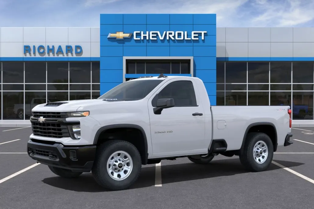 2025 Chevrolet Silverado 3500HD photo 1