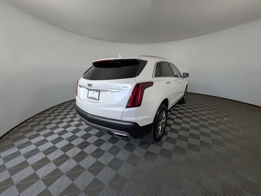 2023 Cadillac XT5 Premium Luxury photo 1