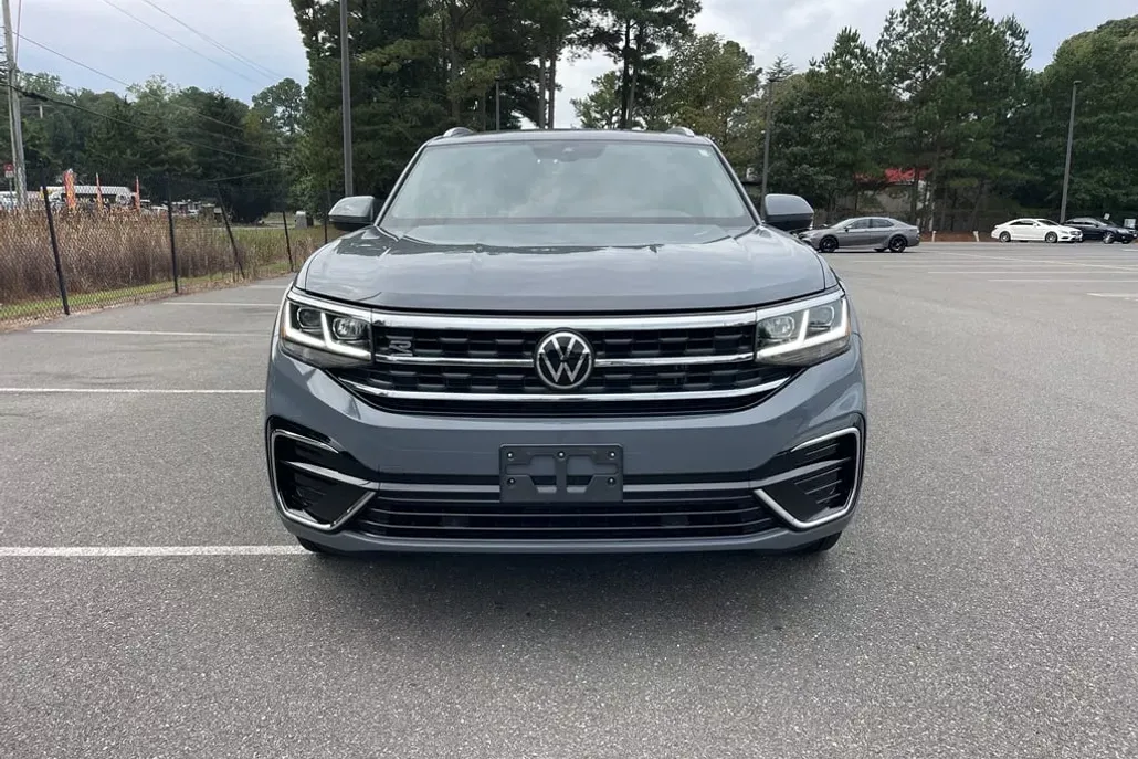2022 Volkswagen Atlas Cross Sport V6 SEL R-Line photo 1