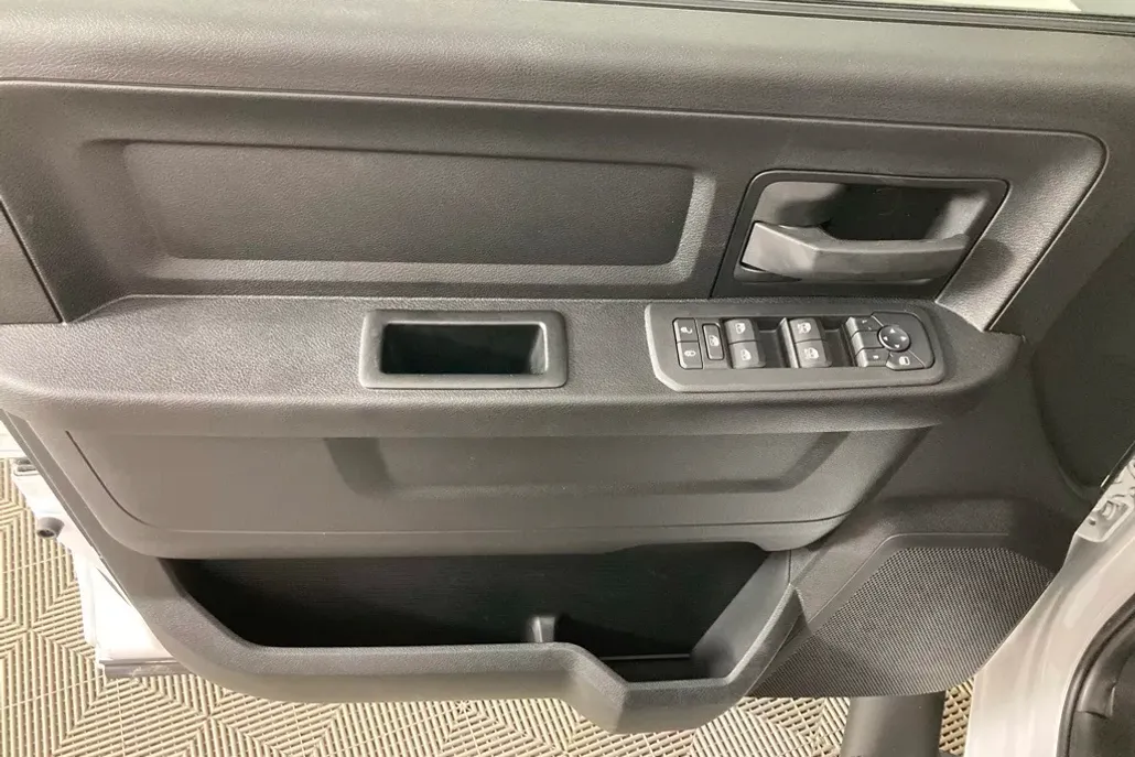 2025 Ram 3500 Tradesman photo 1