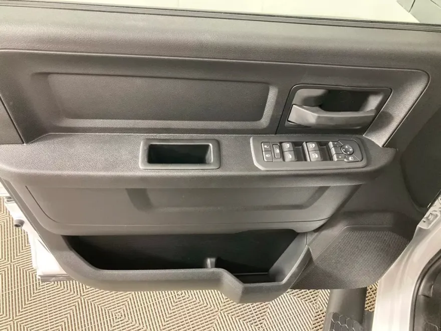 2025 Ram 3500 Tradesman photo 1