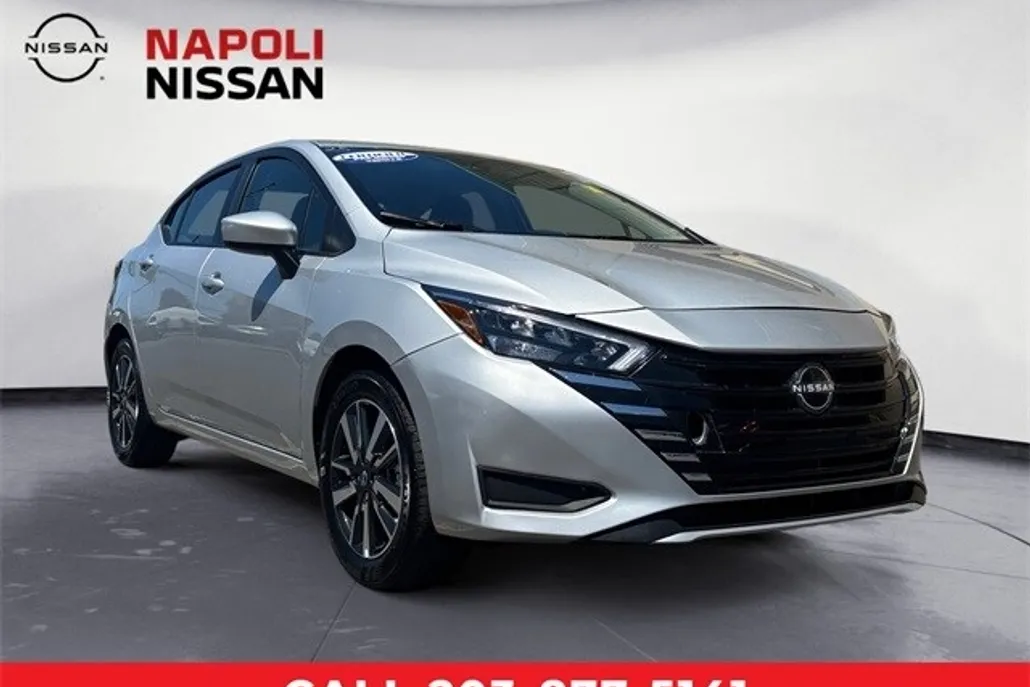 2025 Nissan Versa 1.6 SV photo 1
