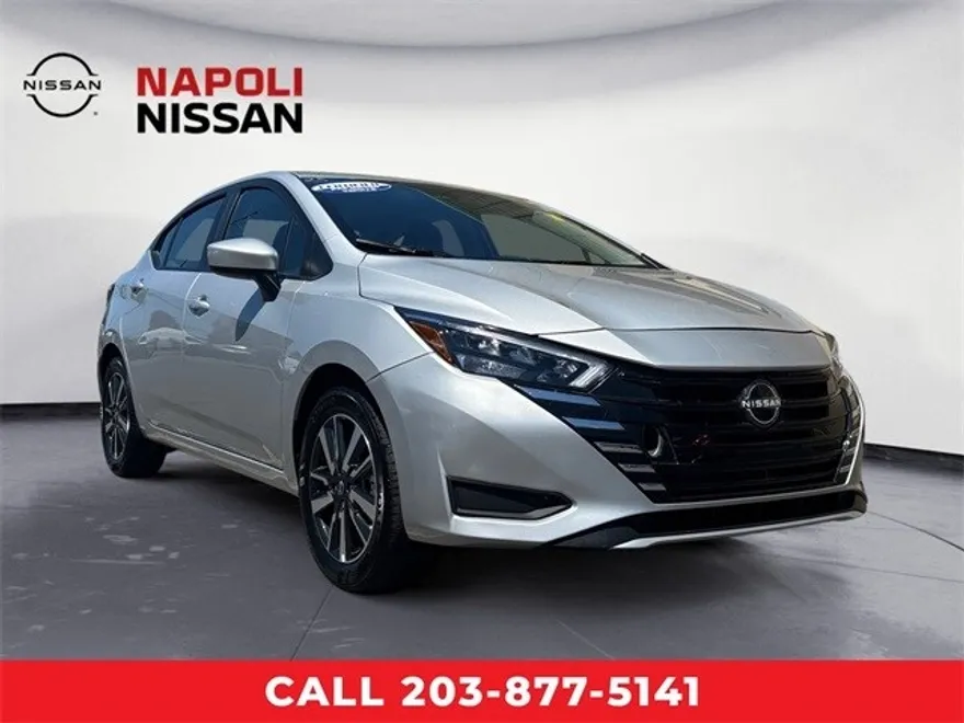 2025 Nissan Versa 1.6 SV photo 1