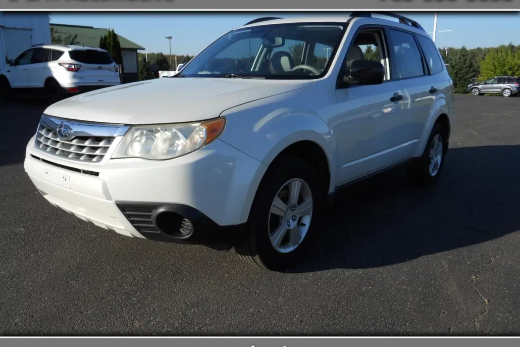 2011 Subaru Forester 2.5X Touring photo 1