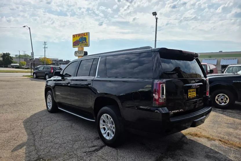 2016 Gmc Yukon XL SLT photo 1