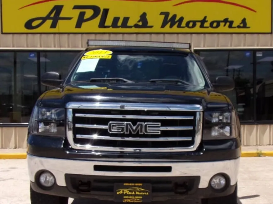 2013 Gmc Sierra 1500 SLE photo 1