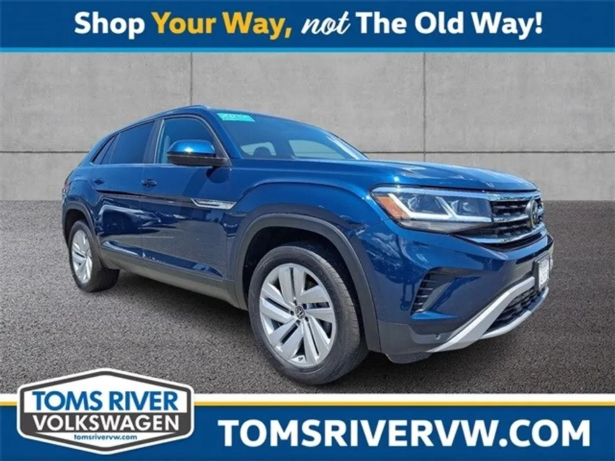 2023 Volkswagen Atlas Cross Sport V6 SE Technology photo 1