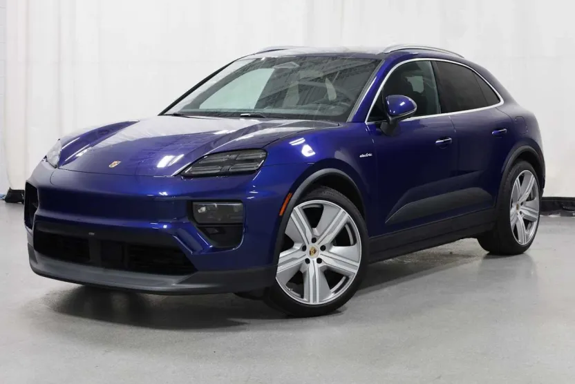 2024 Porsche Macan Electric 4 photo 1
