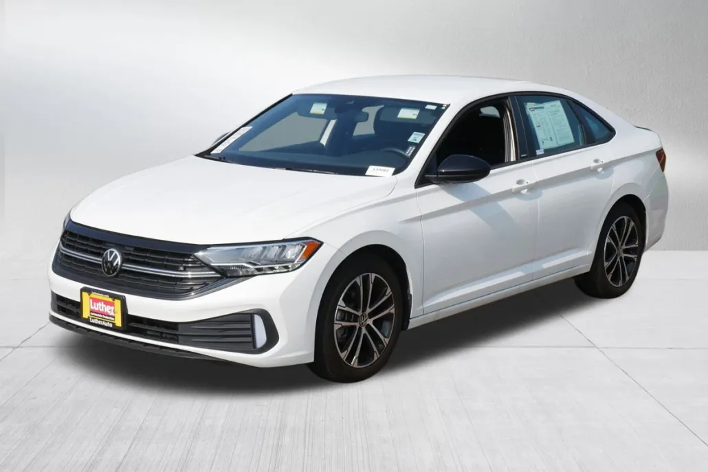 2024 Volkswagen Jetta Sport photo 1